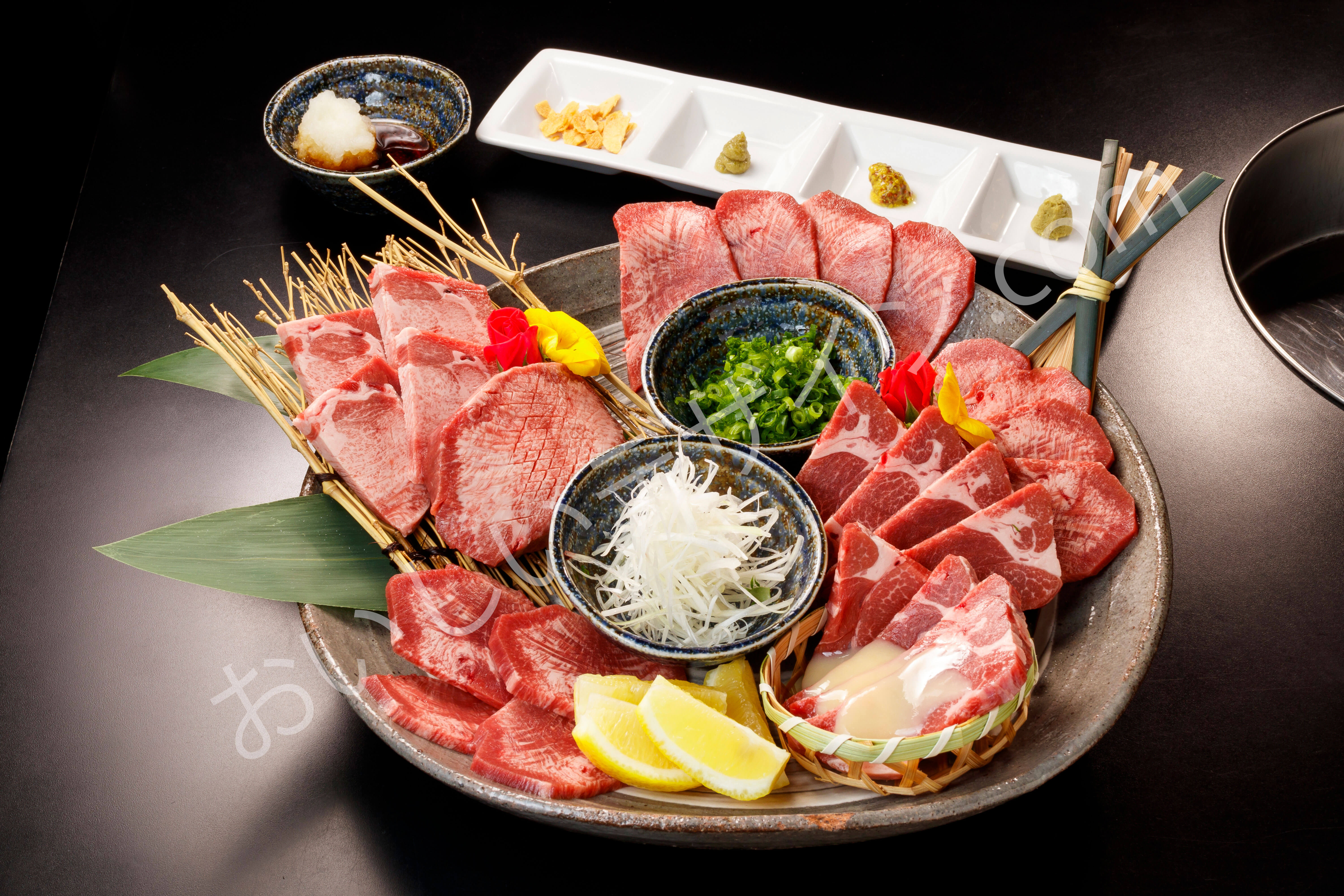大阪で飲食店のメニュー・販促物の制作は「おいしいデザイン.com」 焼肉 大淀屋 写真撮影